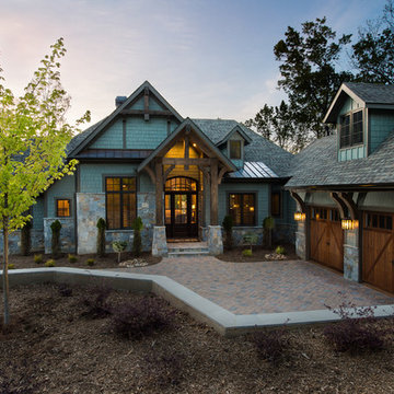 Lakeside Living