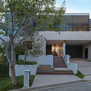 Laurel Way Beverly Hills modern home exterior view & driveway
