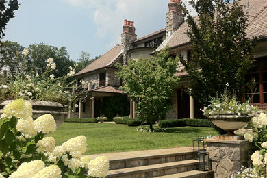 Example of a classic exterior home design in New York