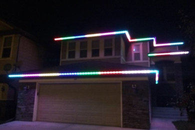 Example of an exterior home design in Calgary