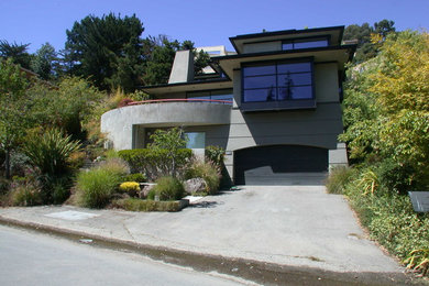 Example of an asian exterior home design in San Francisco