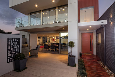 Design ideas for a contemporary house exterior in Hobart.