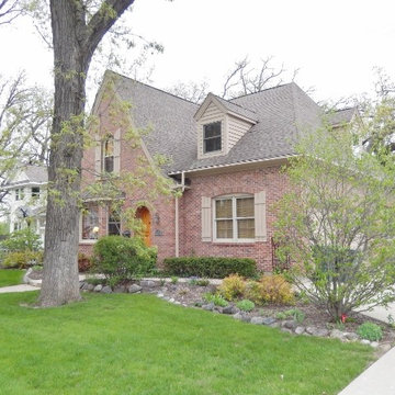 Live in Heritage Area of Grayslake: 127 Westerfield Place