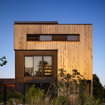 Lobster Boat Residence
