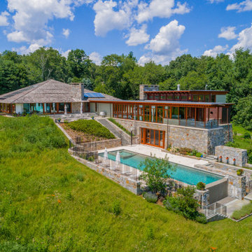 Lookout House- Spectacular Views!