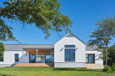 This is an example of a scandinavian house exterior in Austin.