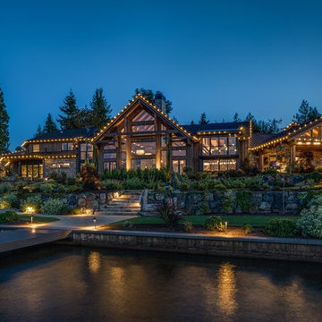 Luxury Living on the Lake