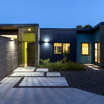 Lyneham House