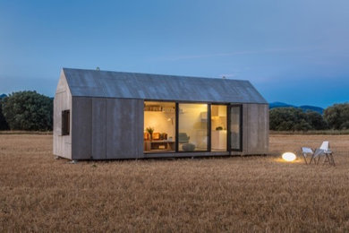 Made in Spain: A Super Cool Pre-Fab House by ÁBATON