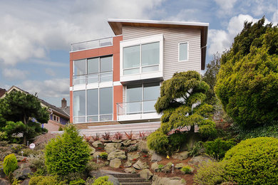シアトルにあるラグジュアリーなコンテンポラリースタイルのおしゃれな大きな家の写真
