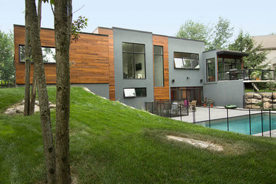 Trendy exterior home photo in Montreal