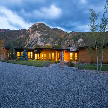 Mana - Contemporary Ranch home