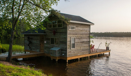 Houzz Tour: Boathouse a Cozy Second Home for a Texas Couple