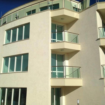 Mar Vista Apartment Complex