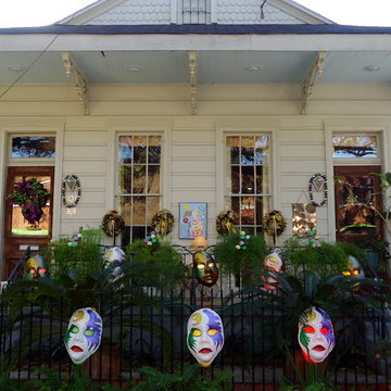 Mardi Gras Decor