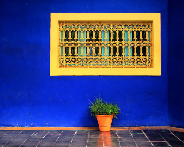 Средиземноморский Фасад дома Marrakech Majorelle Garden 2011