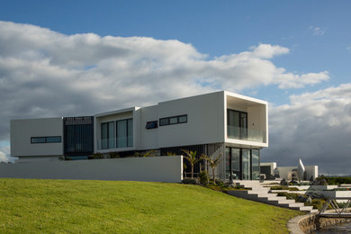 Contemporary exterior home idea in Auckland