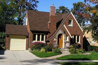 Inspiration for a brick exterior home remodel in Chicago