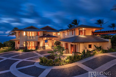 Photo of a world-inspired house exterior in Hawaii.