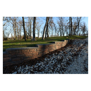 Maytrx Multi-Stone retaining Wall System, Quarry Stone Finish - Rustic ...