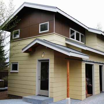 McTrax Backyard Cottage