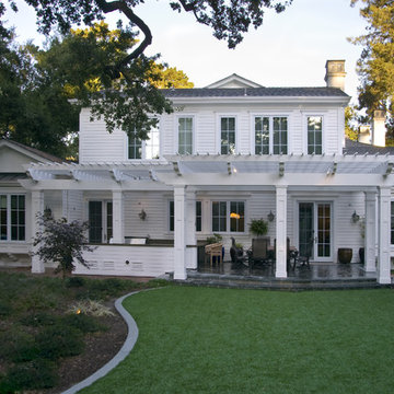 Menlo Park Outdoor Entertainment Area