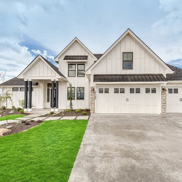 Meridian, Idaho Clark Falls Modern Farmhouse
