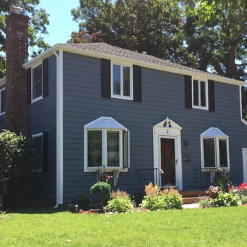 Merrick Siding - Harbor Blue Shakes with Charcoal Roof