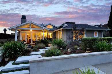 Inspiration for a mid-sized craftsman gray one-story wood exterior home remodel in Santa Barbara with a shingle roof
