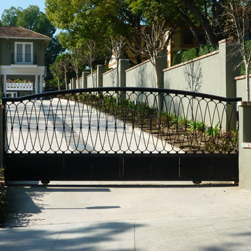 Metal driveway gates