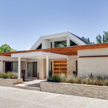 Mid-century Makeover In Alamo