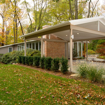 Mid Century Modern Carport