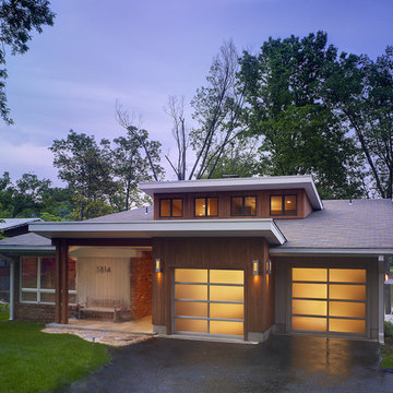 Mid Century Modern Lake House