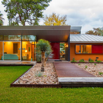 1960s one-story exterior home idea in Phoenix
