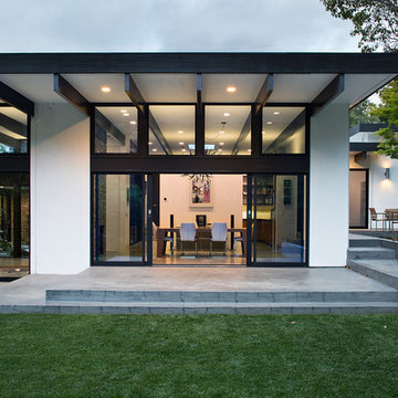 Modern Atrium House