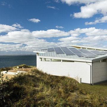 Modern Beach Home Solar Electric