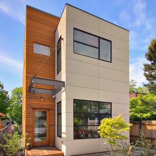 Inspiration pour une façade de maison minimaliste.