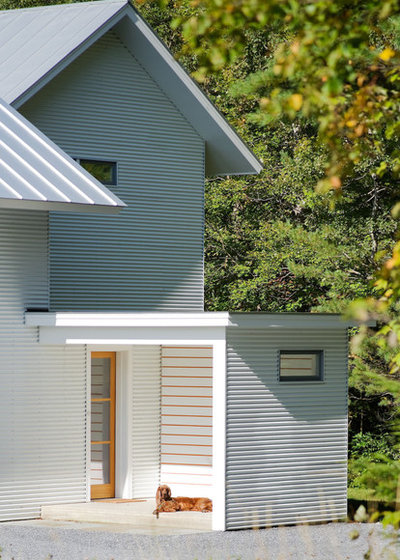 Farmhouse Exterior by TruexCullins Architecture + Interior Design