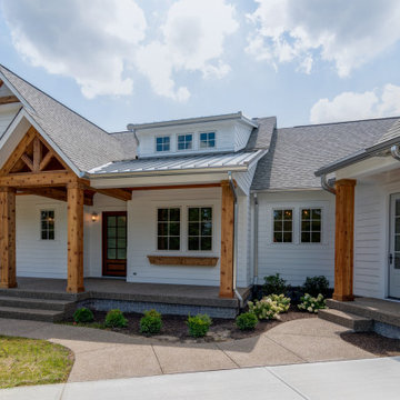 Modern Farmhouse - Maple Ridge