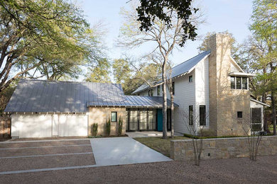 Photo of a country house exterior in Austin.