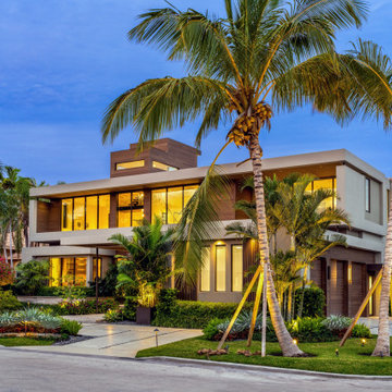 Modern home: Hollywood florida