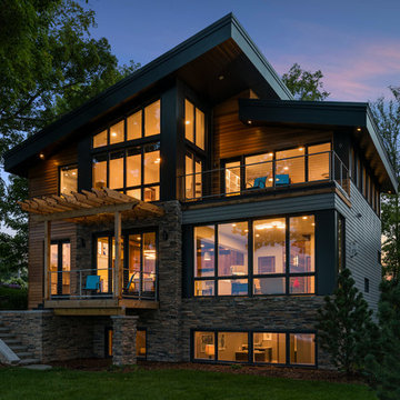 Modern Home on Lake Minnetonka