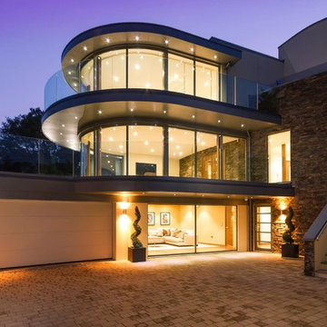Modern Home uses TIER® Multicolour Natural Stone