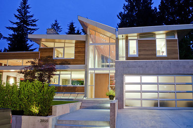 Modern exterior home idea in Vancouver