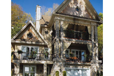 Example of a mountain style exterior home design in Montreal