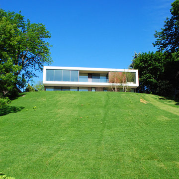Modern Lake Home