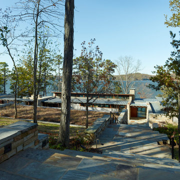 Modern Lake House - Pickwick Lake, TN