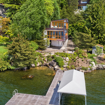 Modern Mercer Island Home with Large Windows