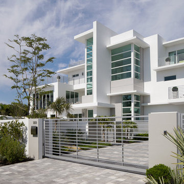 Modernism Defined in a Spacious Miami Beach Home