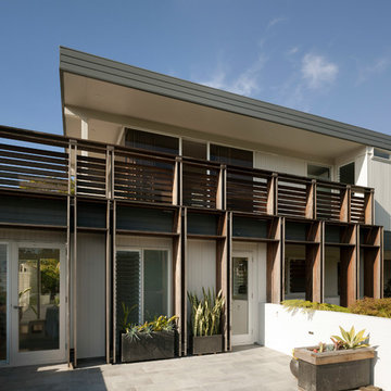 Modernist Courtyard House